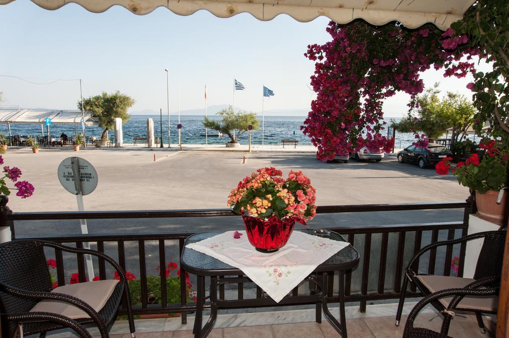 Hotel Platanidia Екстериор снимка